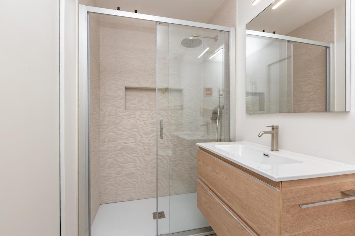 Apartamento 5 Minutes From Via Roma - With Smart Tv *