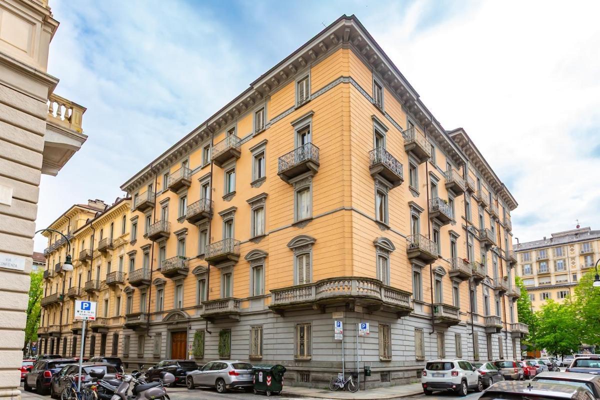 5 Minutes From Via Roma - With Smart Tv *