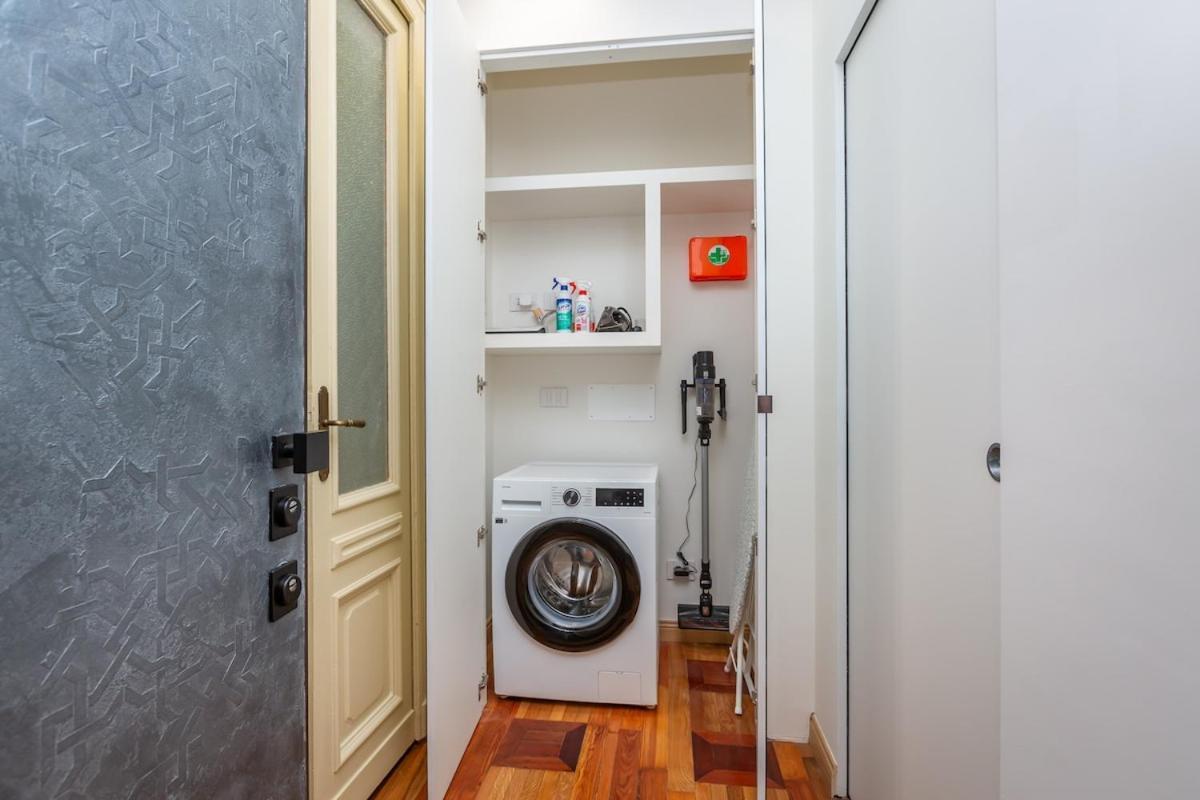 5 Minutes From Via Roma - With Smart Tv Apartamento *